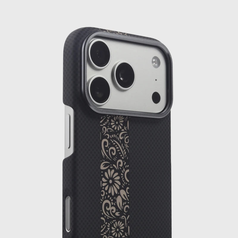 Carbon Fiber Textured Hard Shell MagSafe Case  for iPhone 18 Series