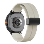 Silicone Magnetic Buckle Strap for Samsung Galaxy Watch 8 /  Galaxy Watch 8 Classic