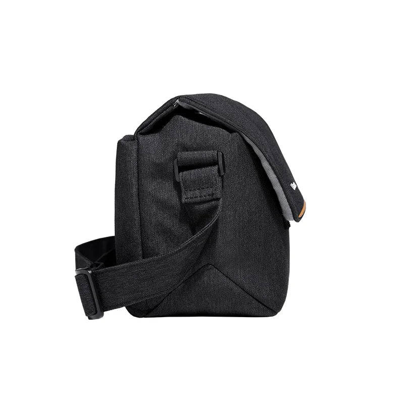 Ulanzi F02 Mirrorless Camera Sling Bag