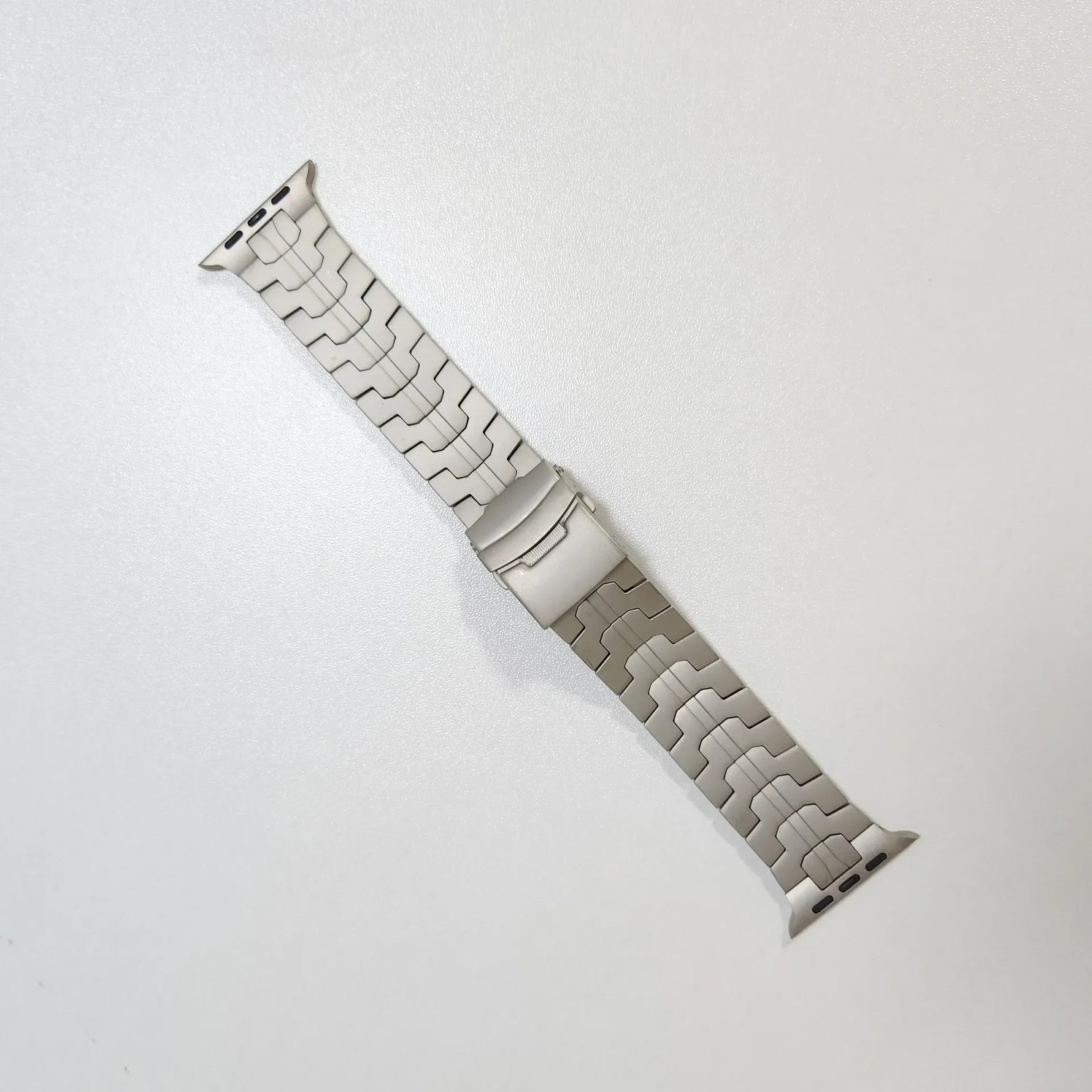 Luxury Titanium Metal Strap for Apple Watch