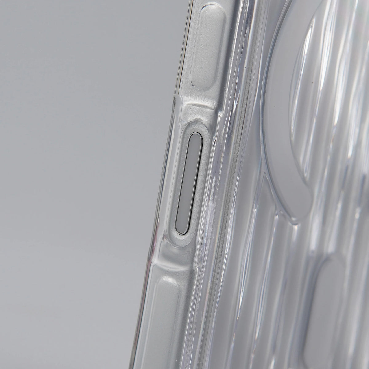 Clear MagSafe Case with Raised Lens Ring for iPhone 17 Series