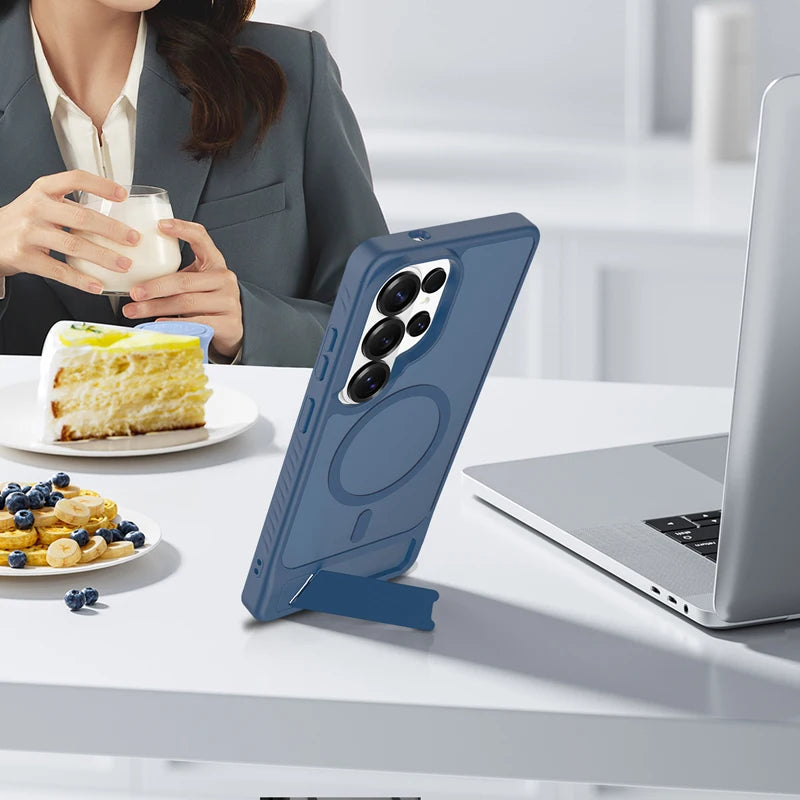 Anti-Fingerprint Hybrid Case with Stand for Samsung Galaxy S26 Series