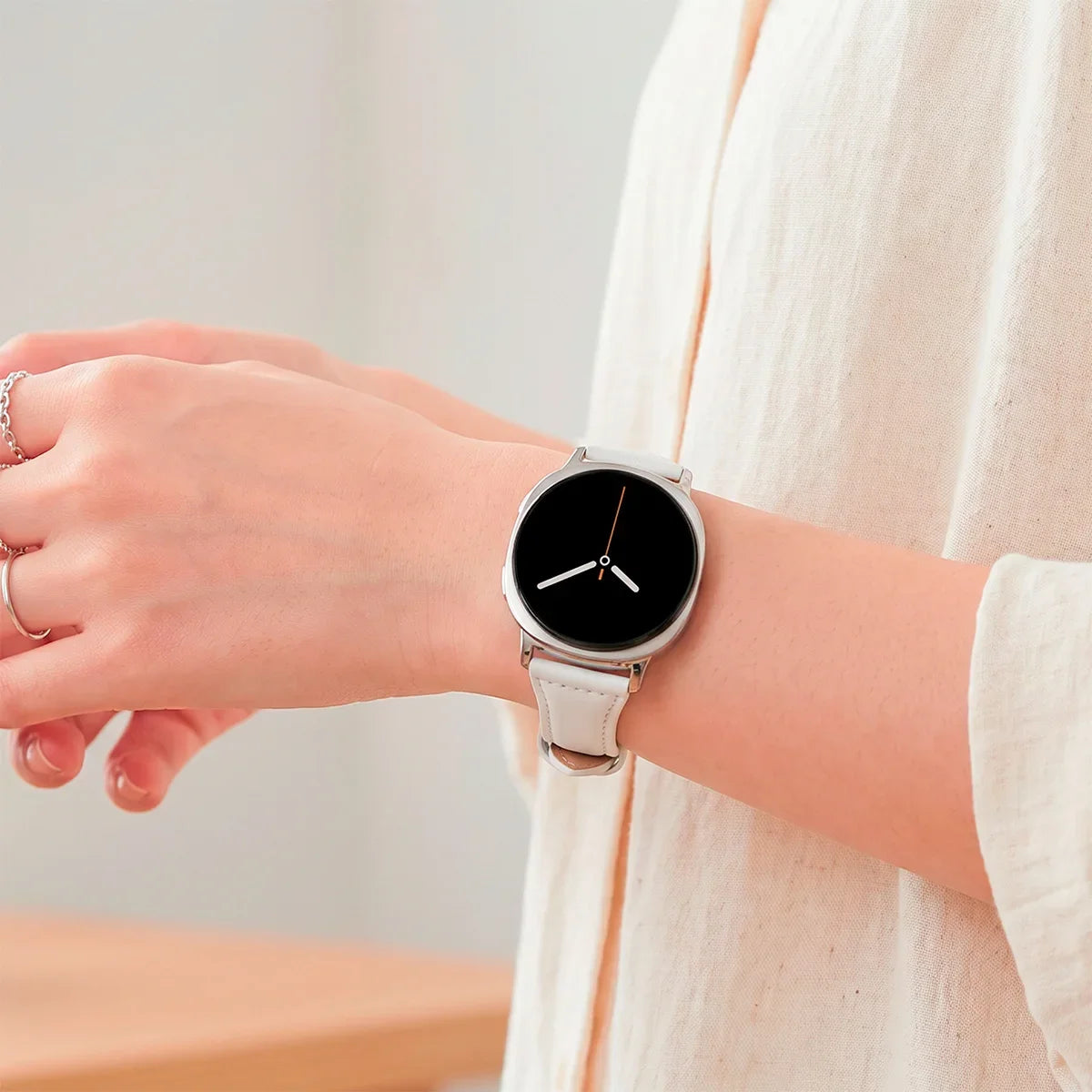 Slim Leather Strap with Waist-Curved Design for Samsung Galaxy Watch 8 Classic