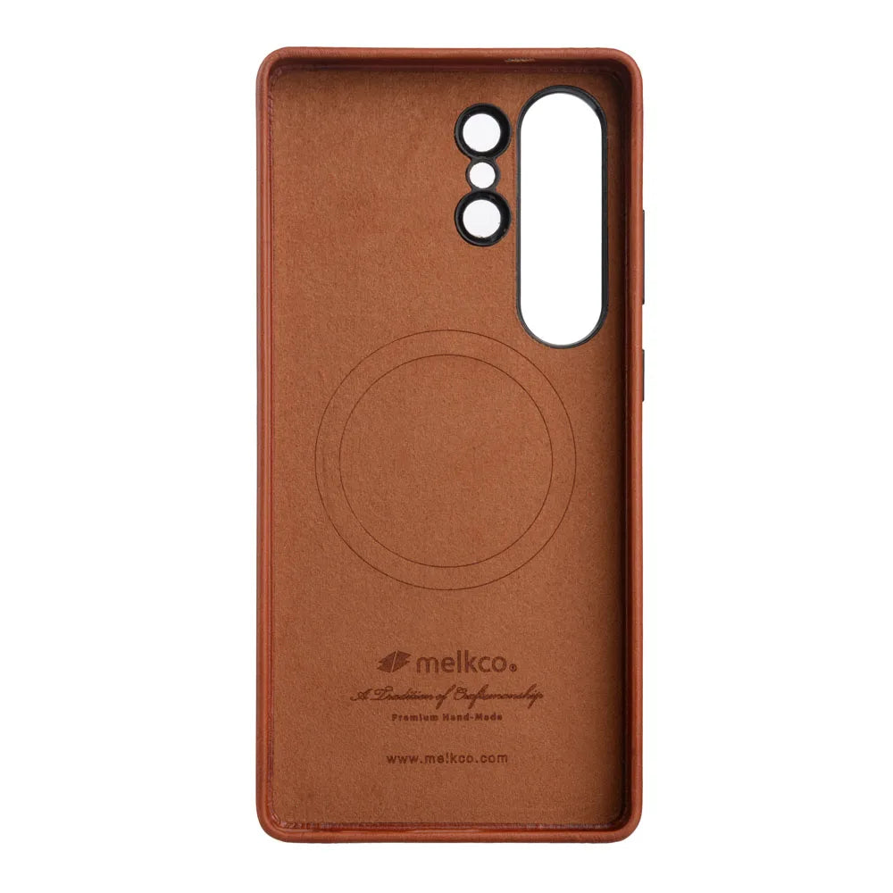 Luxury Oil Wax Leather Case with Magnetic Closure for Samsung Galaxy S25 Ultra