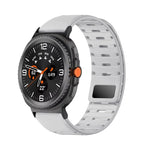 Breathable Magnetic Silicone Strap for Samsung Galaxy Watch 8 / Galaxy Watch 8 Classic