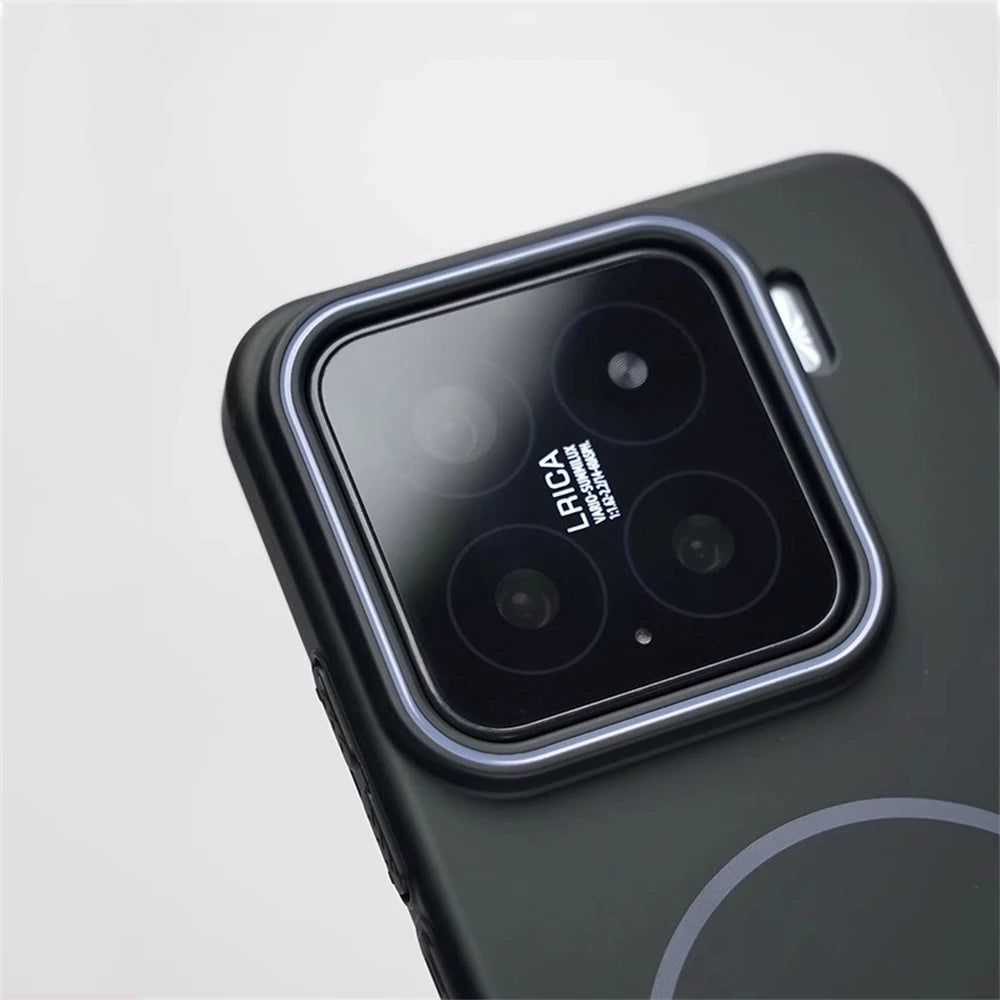 Xiaomi 15 Series Ultra-Thin Magnetic Hard PC Case