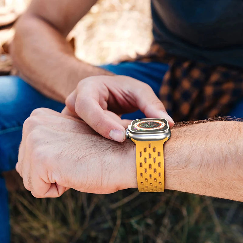 Breathable Magnetic Silicone Sport Strap for Apple Watch